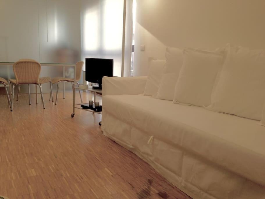 New Cosy Apartment Near To Petruzzelli Theatre Бари Экстерьер фото